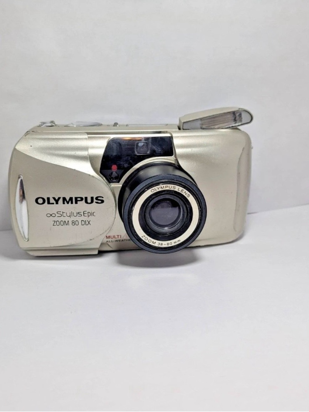 Olympus Stylus Epic Zoom 80 35mm
Point & Shoot Quartzdate Camera
Working